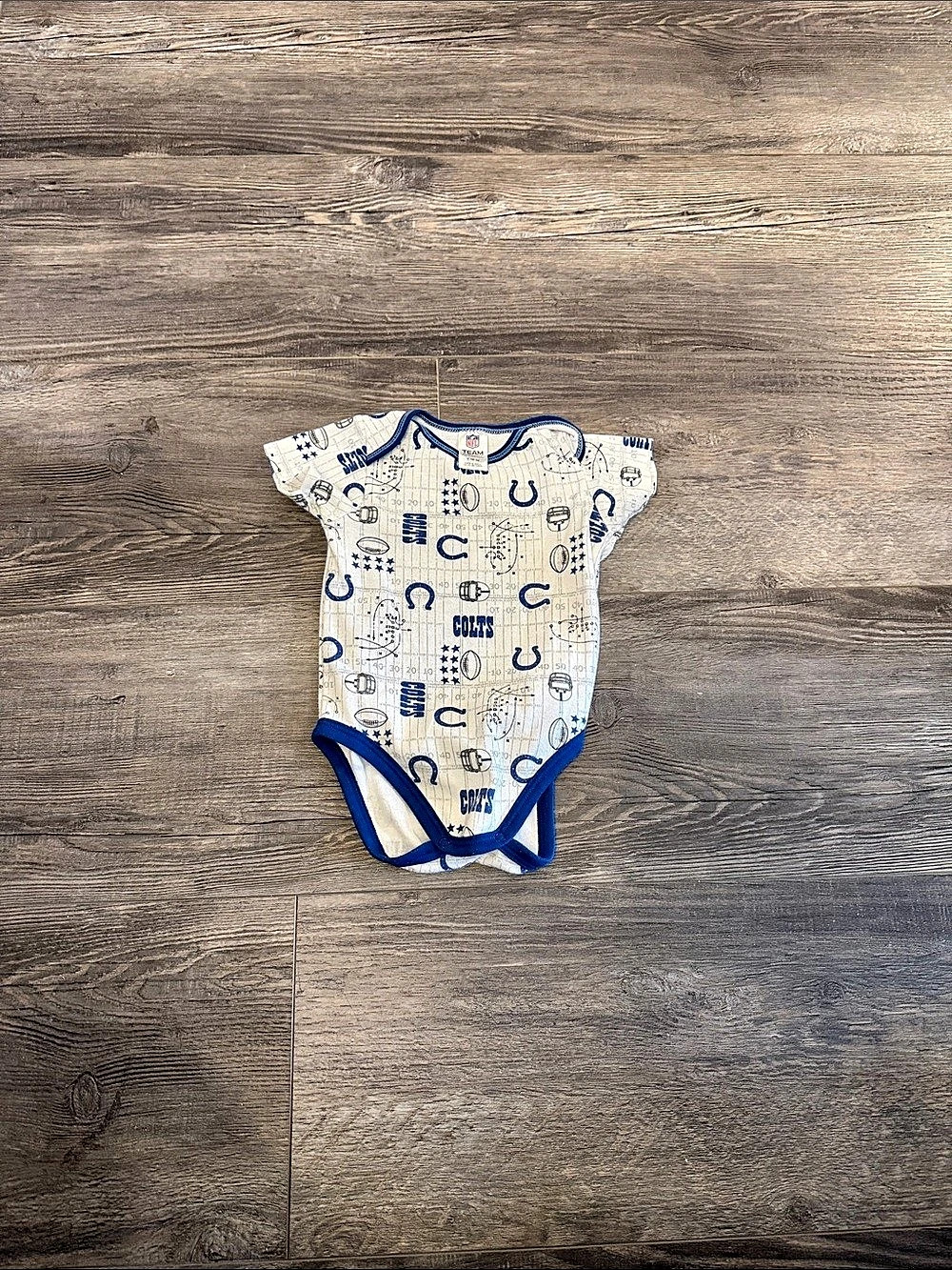 NFL Team Apparel Indianapolis Colts Infant Bodysuit White & Blue 6-12M